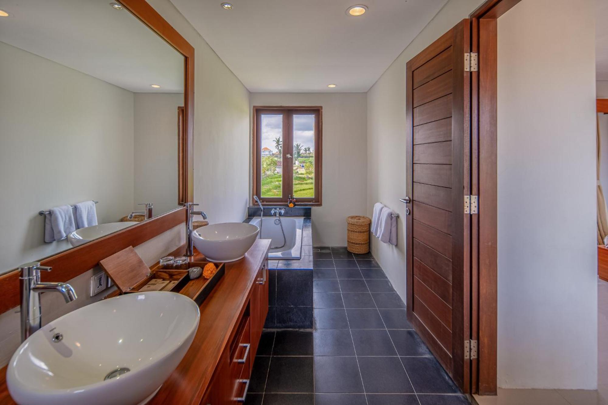 Nyanyi Sanctuary Villa By Ini Vie Hospitality Танах Лот Экстерьер фото