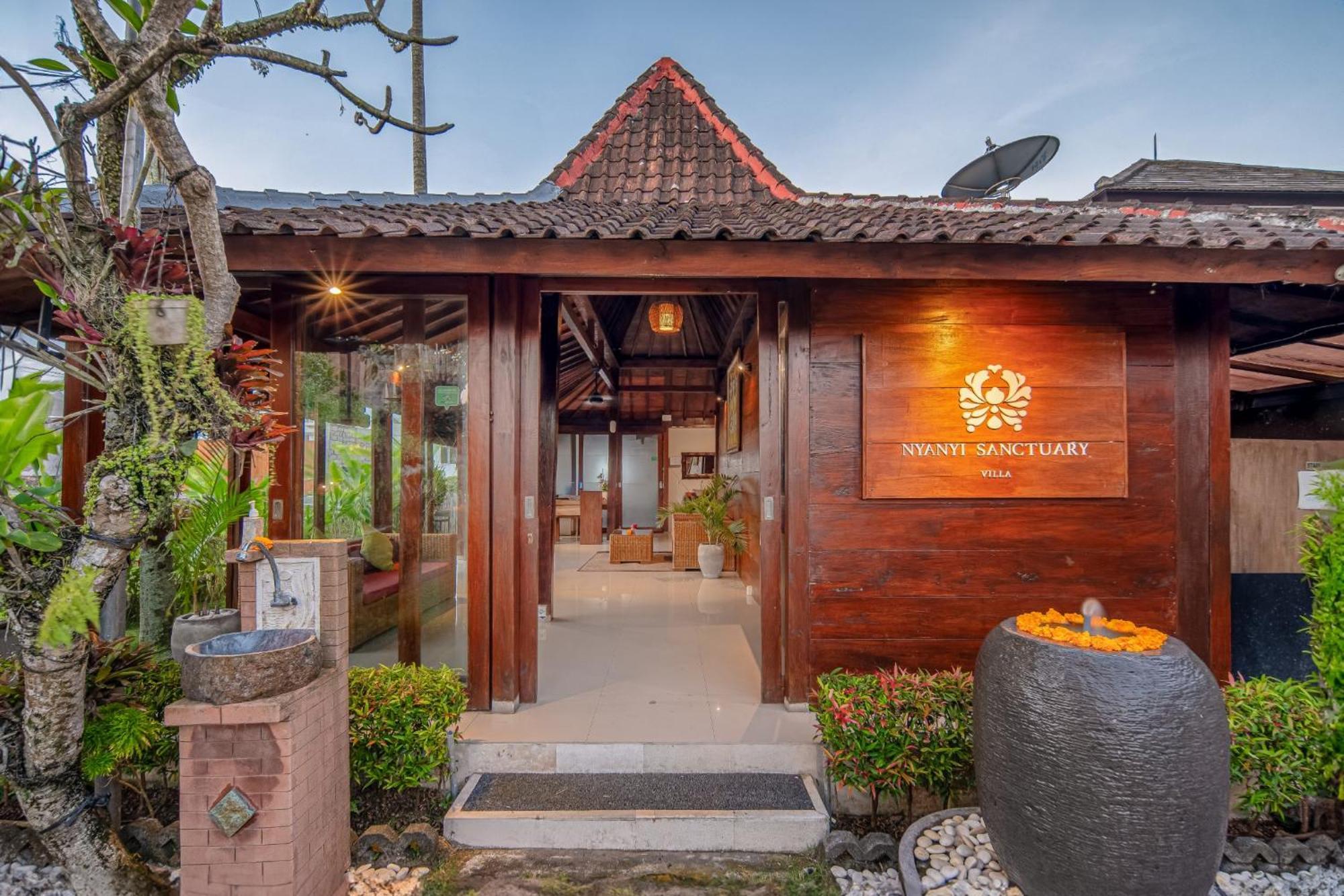Nyanyi Sanctuary Villa By Ini Vie Hospitality Танах Лот Экстерьер фото